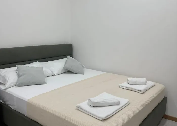 Апартаменты Gazi House *