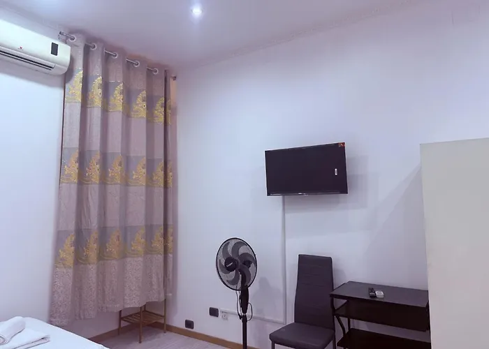 Апартаменты Gazi House *